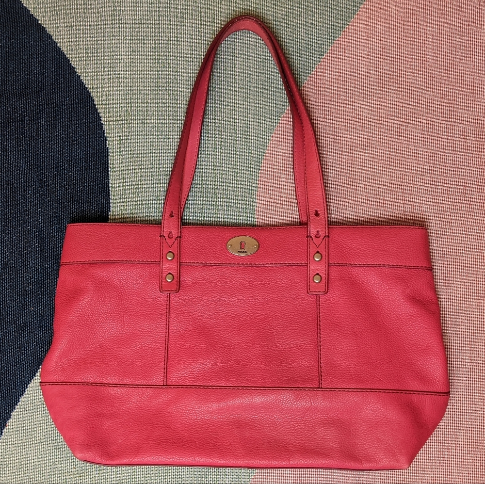 Fossil Vintage Genuine Leather Large Pink Hobo Shoulder Bag